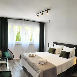 Mair Apartment